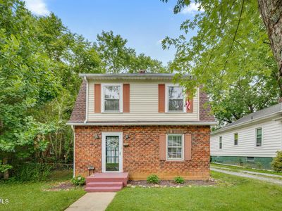 203 Boyd St