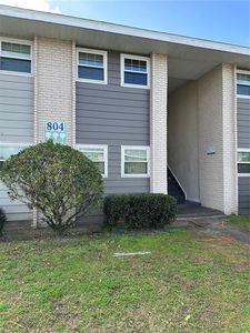 804 Sky Lake Cir APT B
