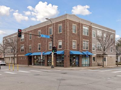 2803 E 38th St APT 202