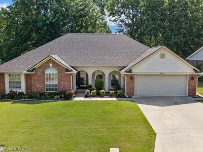 9801 Broadwell Rd