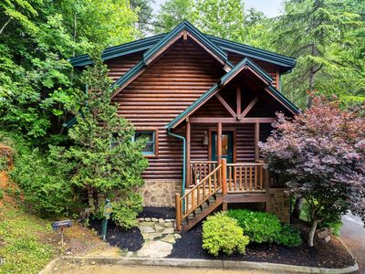 641 Gatlinburg Falls Way