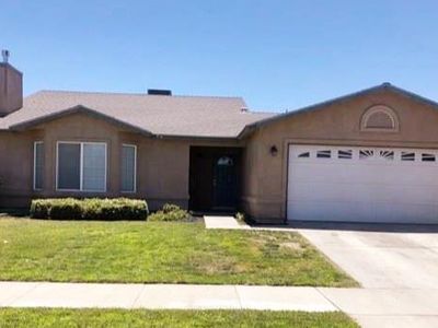 Property at 584 Santa Clara St, Merced, CA