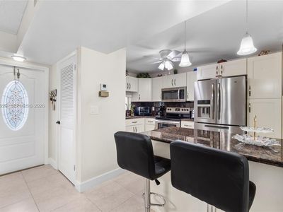 9420 S Hollybrook Lake Dr APT 206