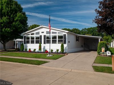 8 Emerald Ln