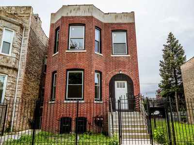 4419 W Gladys Ave