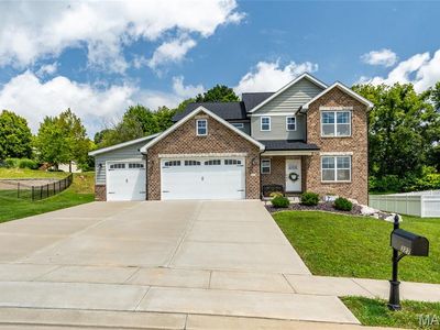 Property at 327 Star Ln, Glen Carbon, IL