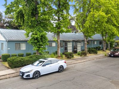 1407 NW 15th St