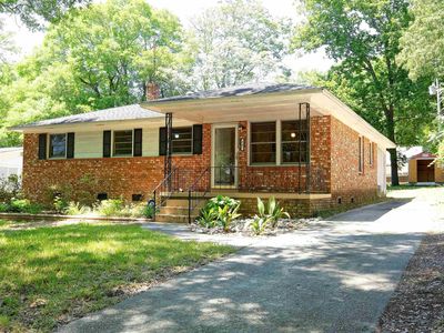 947 Laurie Ln