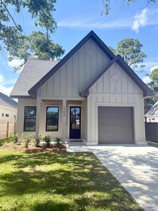 1304 E Fisher