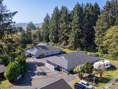 1110/1120 Meadow Ave