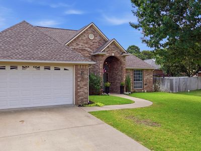 104 Charles Dr