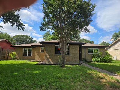 1509 Bowie St