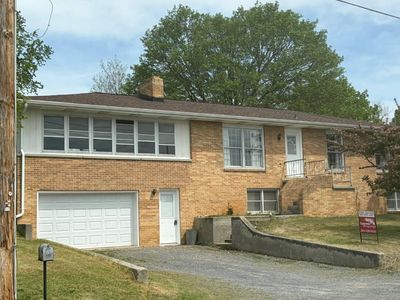 107 Early Ave