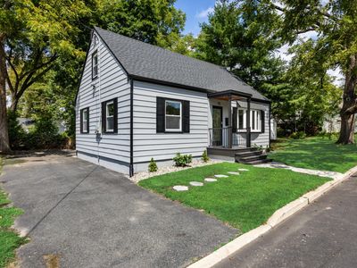 75 Egbert St
