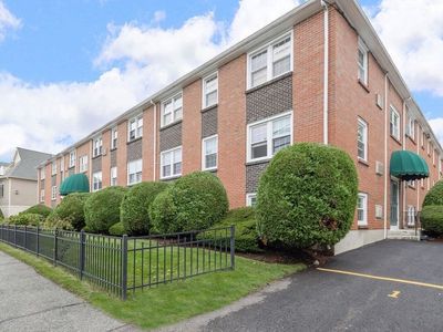 210 Hillside Ave APT 32