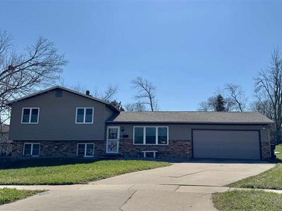 Property at 4112 Finch Ct NE, Cedar Rapids, IA
