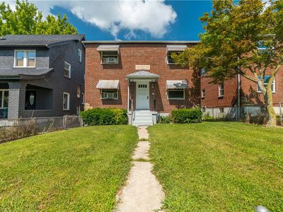 615 Rockford Ave