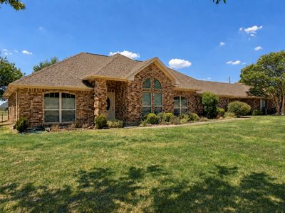 2214 White Ln