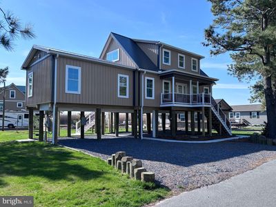 39 N Bay Dr