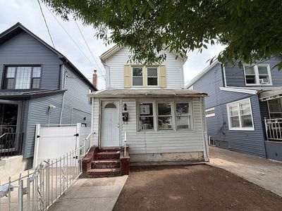 10209 216th St