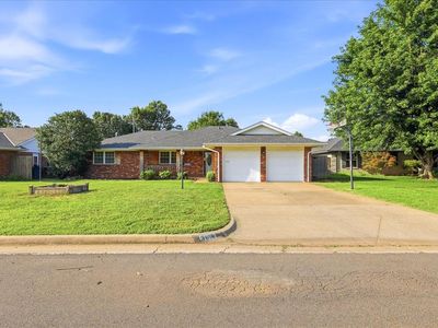 3108 Lakeside Dr