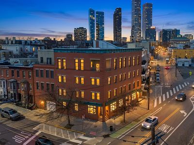 473 Newark Ave APT 201