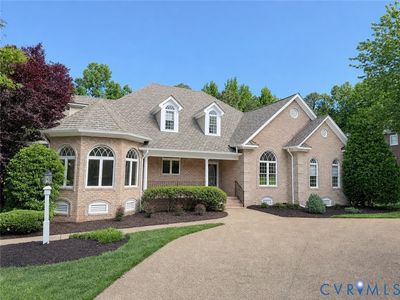 2400 Latham Ct