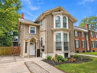 32 Irving Pl