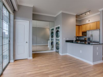 3225 Turtle Creek Blvd APT 538