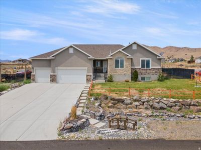 1706 W Rim Rock Dr S