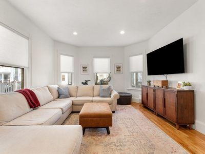 71 Romsey St APT 1