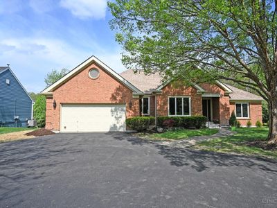 6897 Fox Hill Ln