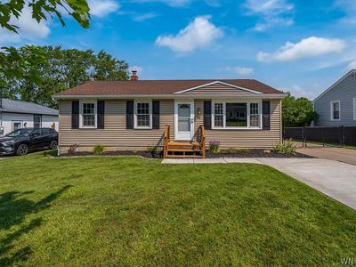Property at 100 Burmon Dr, Orchard Park, NY