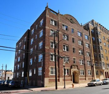 33 S Iowa Ave APT B1