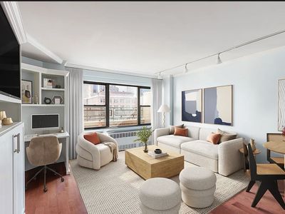 210 E 36th St #1-unit PHC
