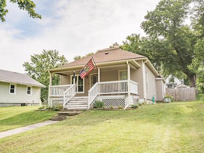 808 Main St