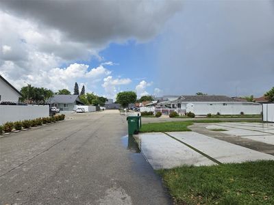 9085 NW 117th St
