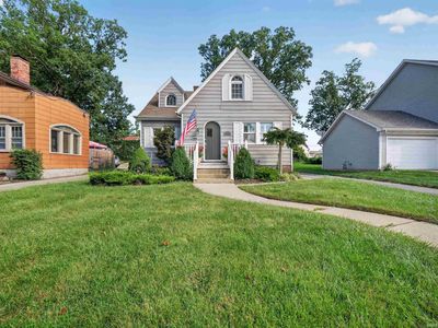 2013 Curdes Ave