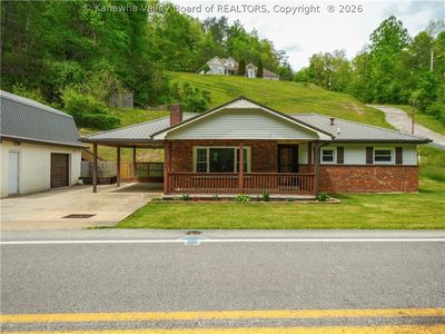 Property at 1525 Thorofare Rd, Clendenin, WV