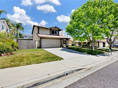 21631 Grovepark Dr