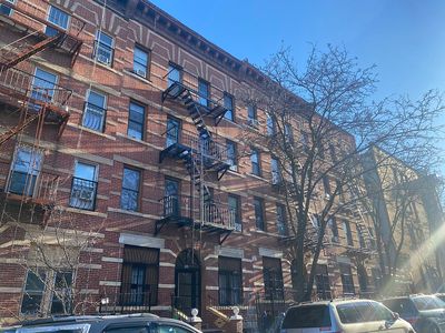 227 23rd St #8FAM