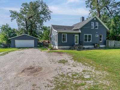 Property at 1821 Central Ave, Bettendorf, IA