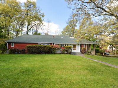 24 HIGHVIEW Road