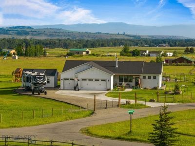 37 Cinnamon Bear Ct