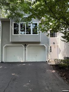 22 Bradshaw Ct #B5