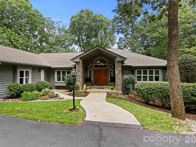 324 Kenmure Dr