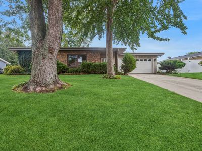 1215 Constellation Dr