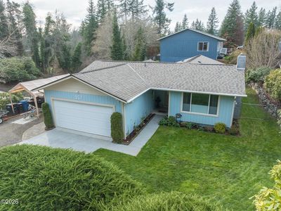 Property at 957 SE Laverne Dr, Toledo, OR