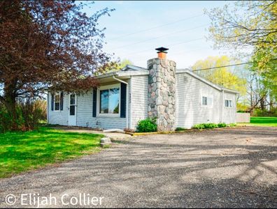 9806 Belding Rd NE