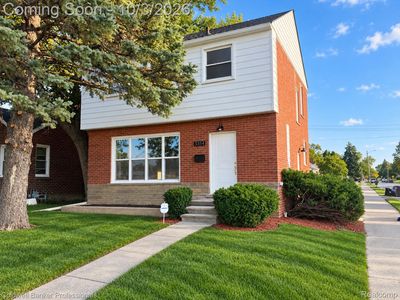 3354 E Outer Dr